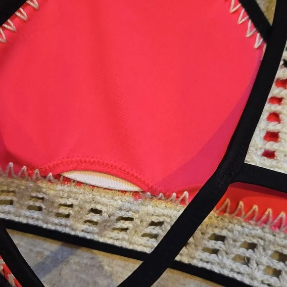 Victoria's Secret Sylish Hot Pink and Black Bikini Bralette Top - Picture 8 of 10